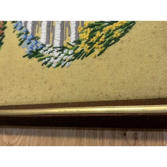 1950s Vintage Framed Garden Gazebo Picture Yarn Art Needle Point 19x15" - Picture 7 of 16